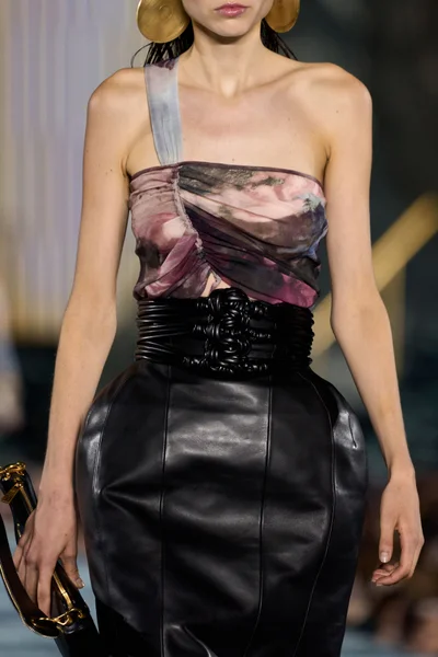 Look 67